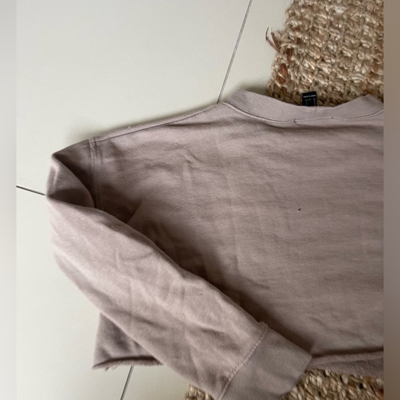 Cropped Sweater - Picture 3 of 5